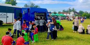 Perpustakaan Keliling Hadir di Pasar Tani Metro Utara, Disambut Antusias Pengunjung